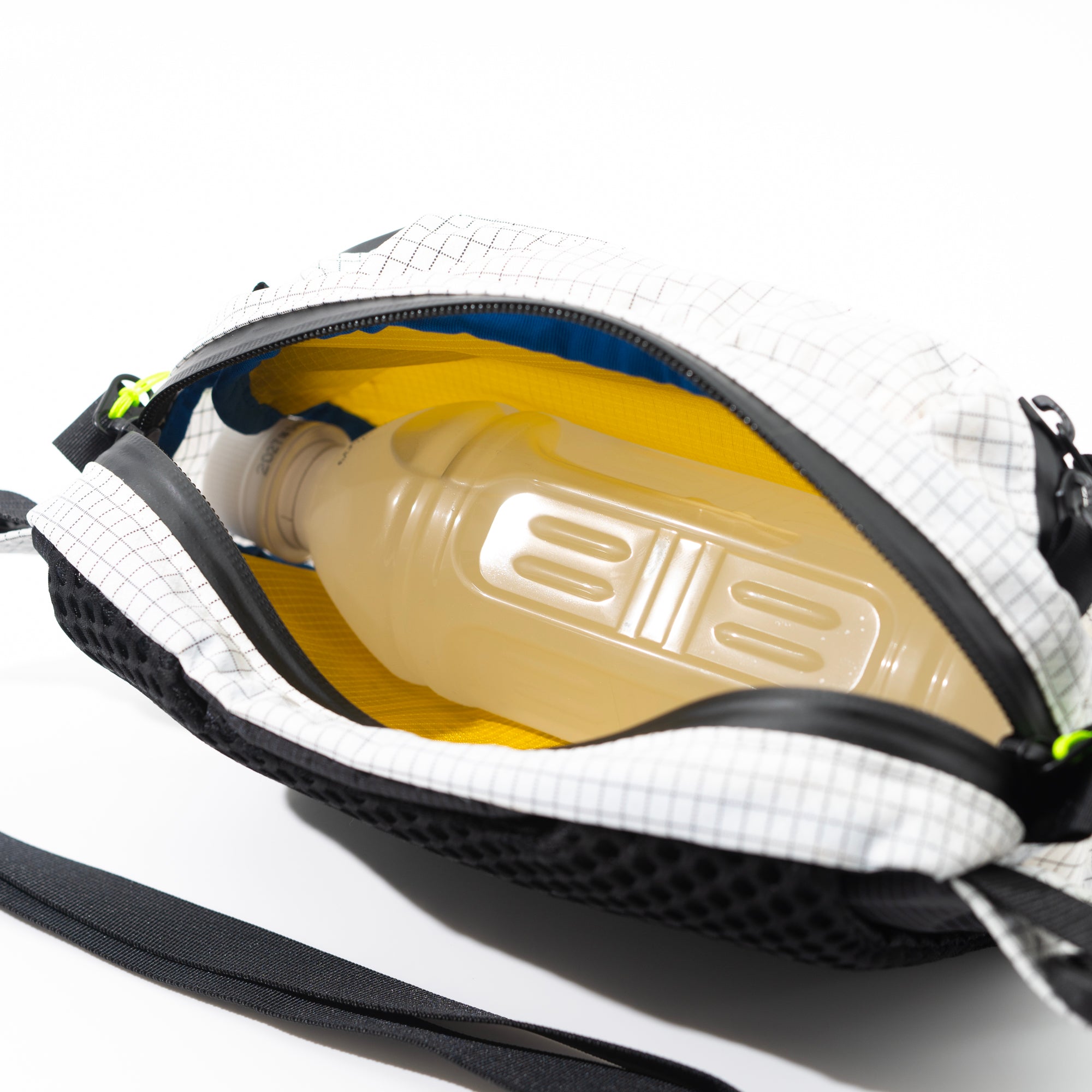 OBSI PACK｜超軽量94gの日本製ファニーパック – MIYAGEN Trail Engineering